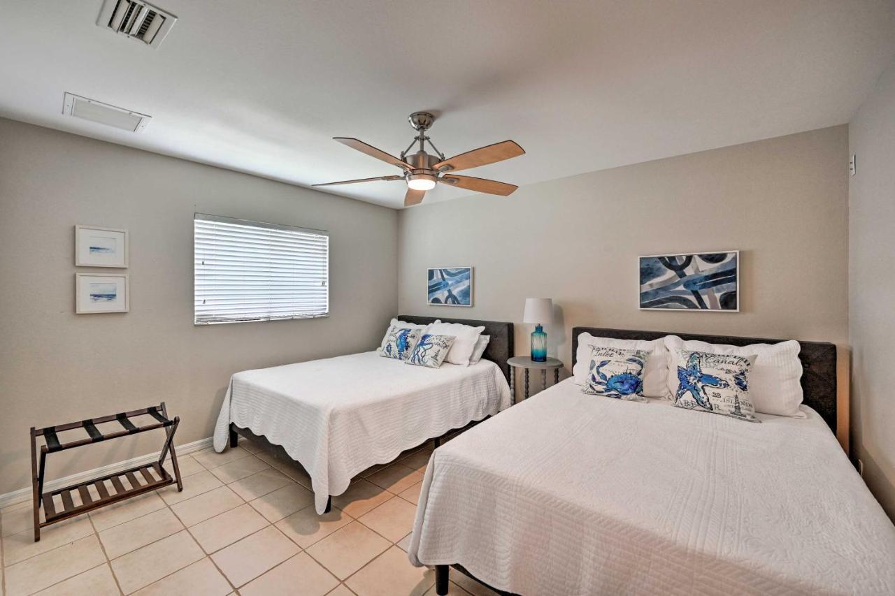Pet-Friendly Escape With Dock And Kayaks In Cape Coral Villa Kültér fotó