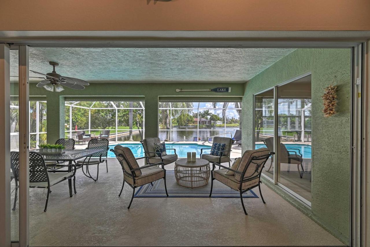 Pet-Friendly Escape With Dock And Kayaks In Cape Coral Villa Kültér fotó